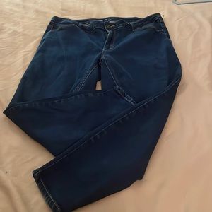 Old Navy super skinny high rise jeans. Size 20 short